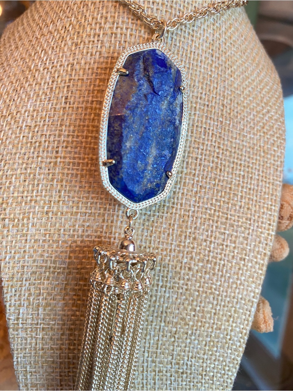 Kendra Scott Necklace - Picture 2 of 8